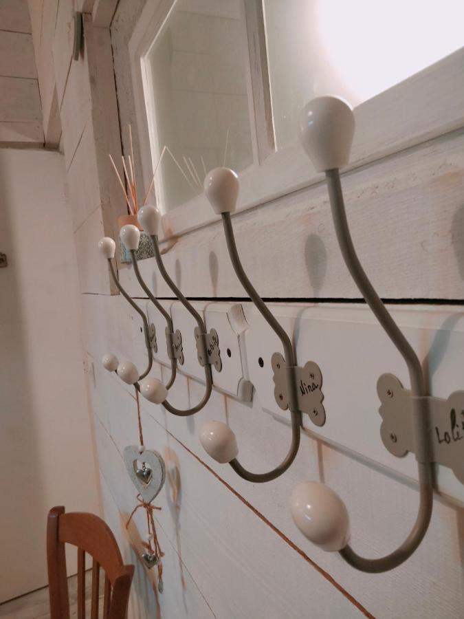 Chambre Familiale Anna "Mon Lit Au Pre" , Jusqu'A 4 Adultes Et 2 Enfants Avec Piscine Familles, Couples Ou Femmes Seulement Pontours المظهر الخارجي الصورة