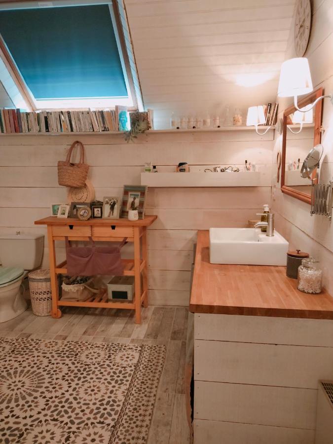 Chambre Familiale Anna "Mon Lit Au Pre" , Jusqu'A 4 Adultes Et 2 Enfants Avec Piscine Familles, Couples Ou Femmes Seulement Pontours المظهر الخارجي الصورة